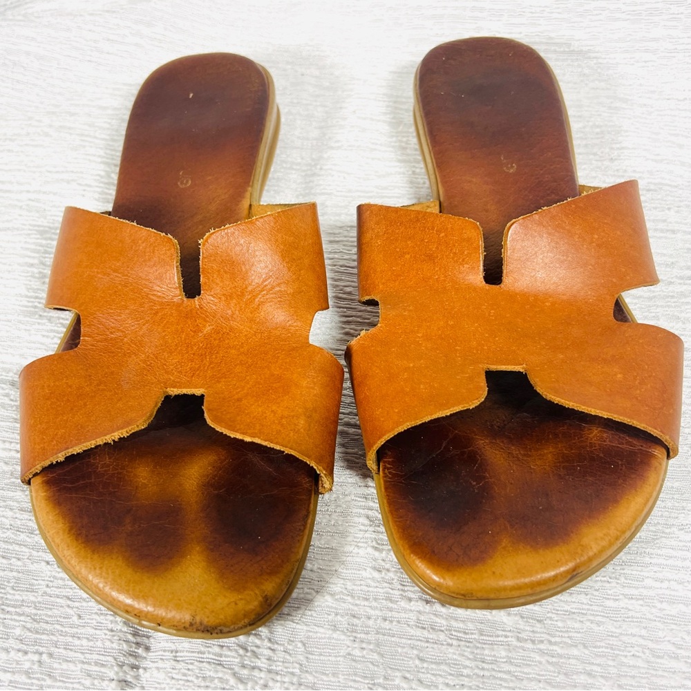 Andre Assous Tan Leather Slide Sandals